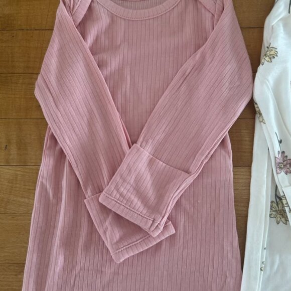 Carter's Baby Girl 2-Pack PurelySoft Sleeper Gowns - Newborn - NWOT - Picture 5 of 9